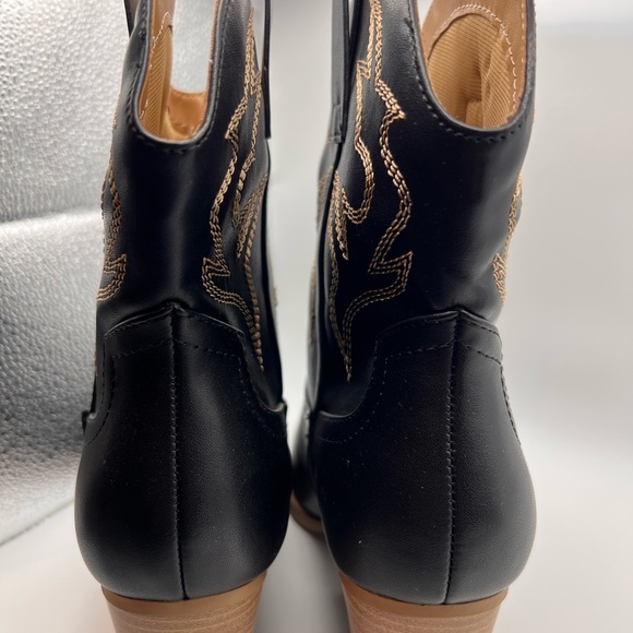 Black Western Ankle Boots - Picture 5 of 6